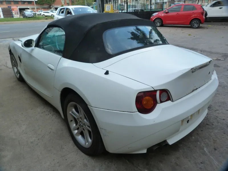 2006 BMW Z4 M54 view 7