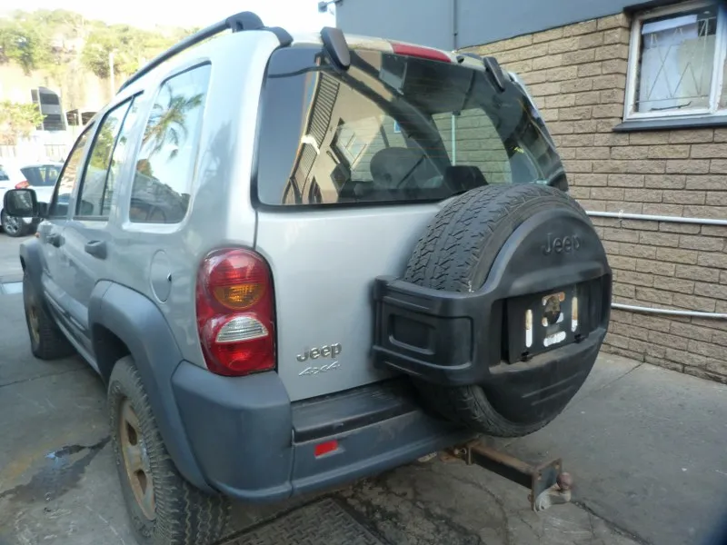 2003 Jeep Cherokee  view 6