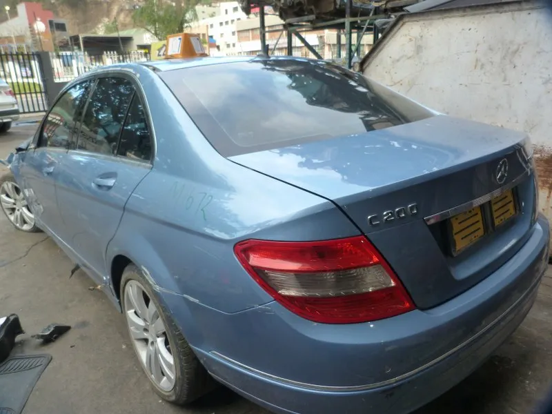 2009 Mercedes-Benz C-Class 2719 view 8