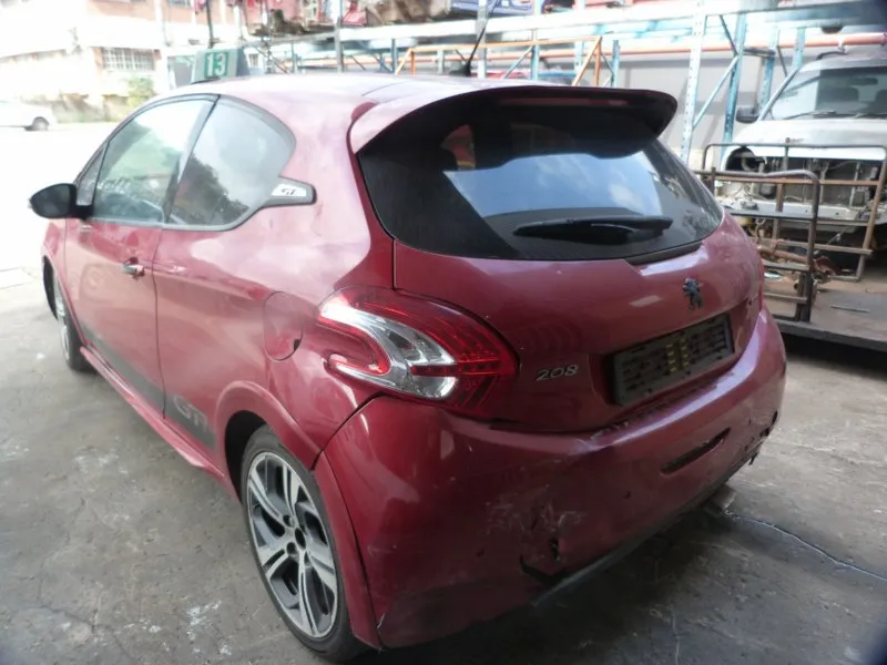 2014 Peugeot 208 10FK view 7