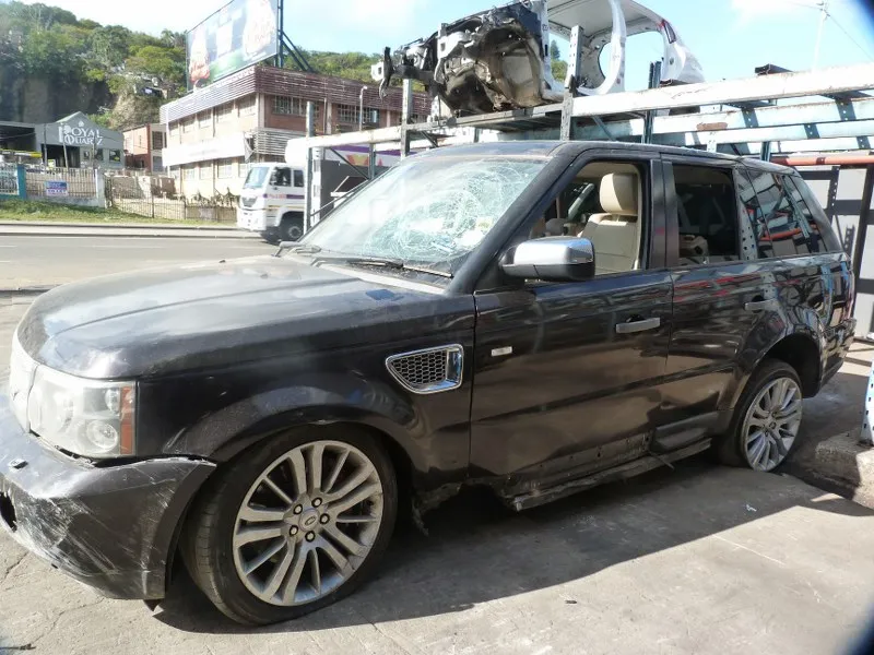 2009 Land Rover Range Rover Sport  view 3