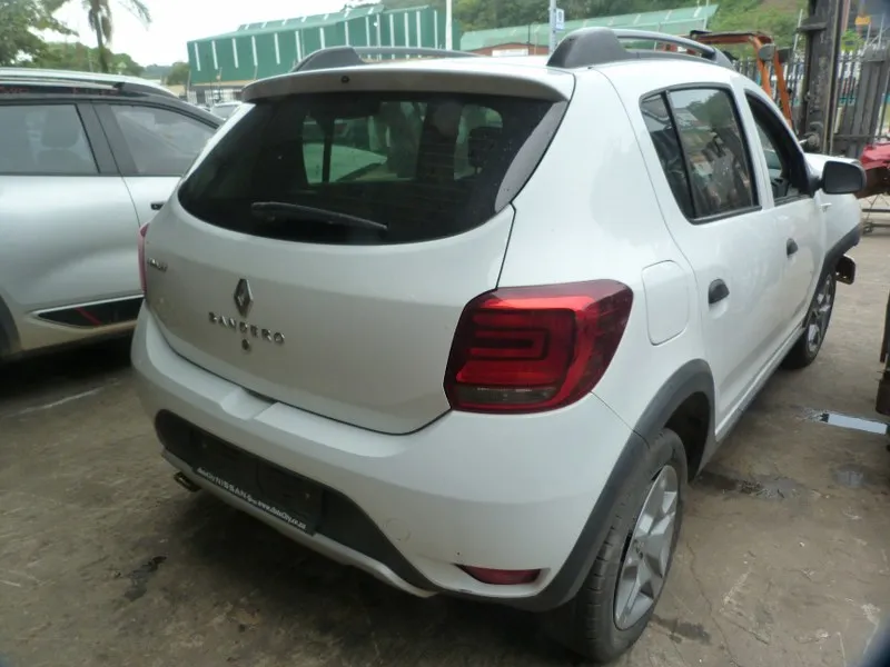 2021 Renault Sandero thumbnail 6