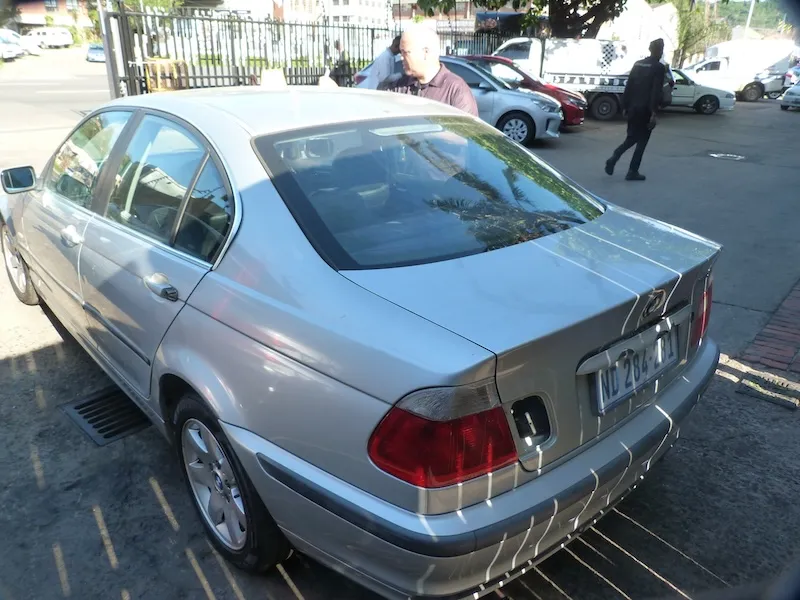 2000 BMW 3 Series  view 6