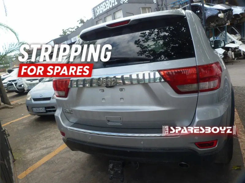 2012 Jeep Grand Cherokee view 3