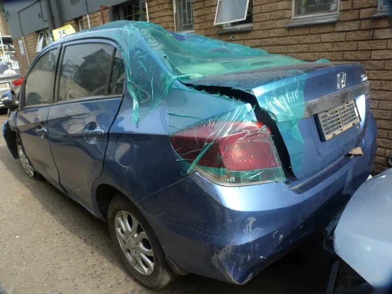 2014 Honda Brio L12B3 view 5