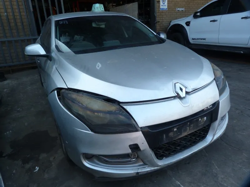 2013 Renault Megane view 2