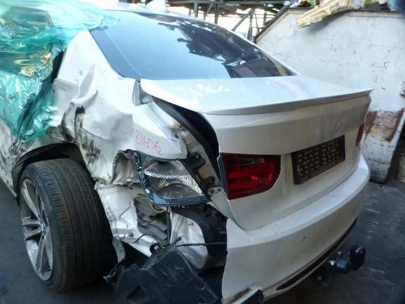 2012 BMW 3 Series N20 view 6