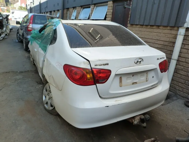 2007 Hyundai Elantra G4FC view 3