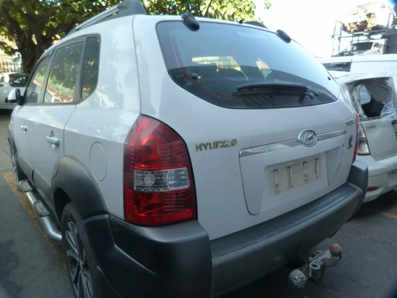 2007 Hyundai Tucson G4GC view 5