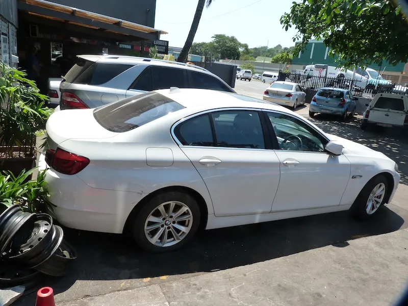 2012 BMW 5 Series N20 view 5
