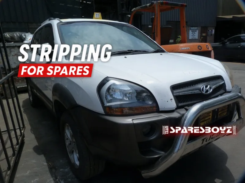 2009 Hyundai Tucson G4GC view 3