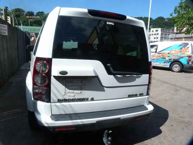 2012 Land Rover Discovery 4 SDV6 view 5