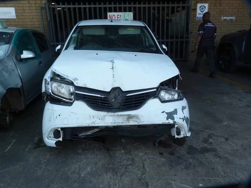 2017 Renault Sandero  view 2
