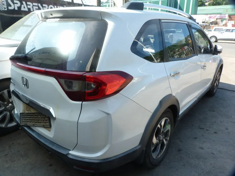 2017 Honda BR-V L15Z1 view 6