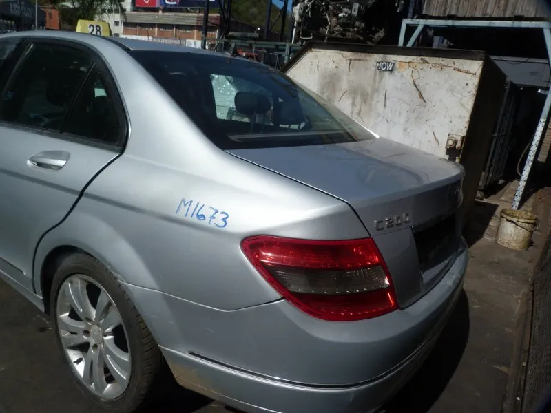 2011 Mercedes-Benz C-Class 2718 view 7