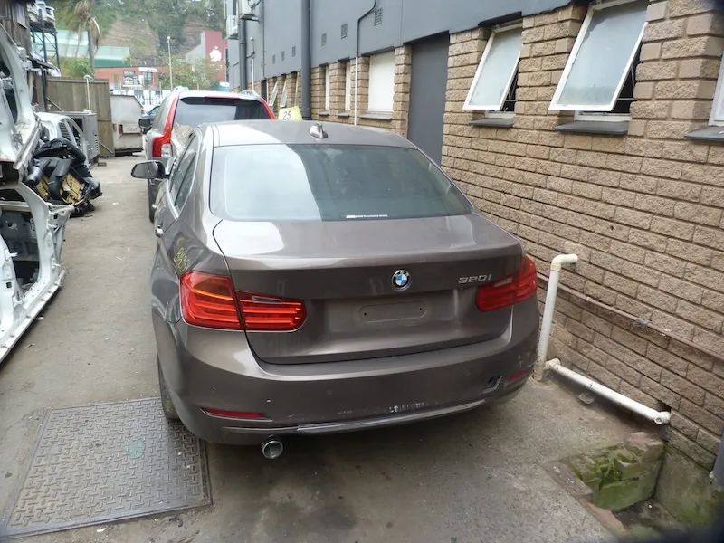 2014 BMW 3 Series  view 6