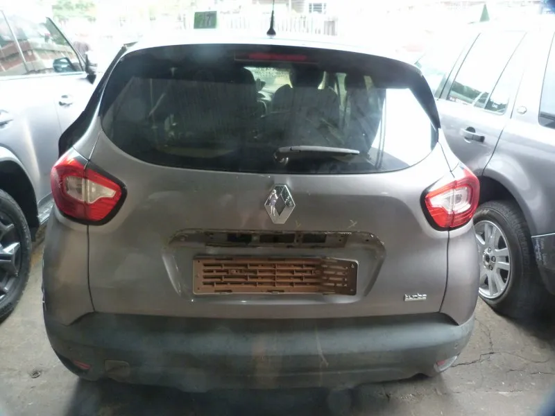 2015 Renault Captur H4BA view 5