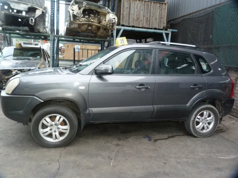 2007 Hyundai Tucson G4GC view 5