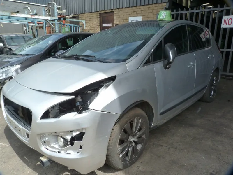 2014 Peugeot 3008 10DY view 7