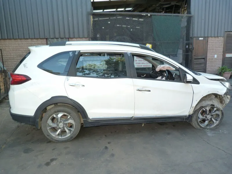 2018 Honda BR-V L15Z1 view 4