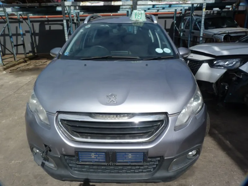 2014 Peugeot 2008 10F view 2