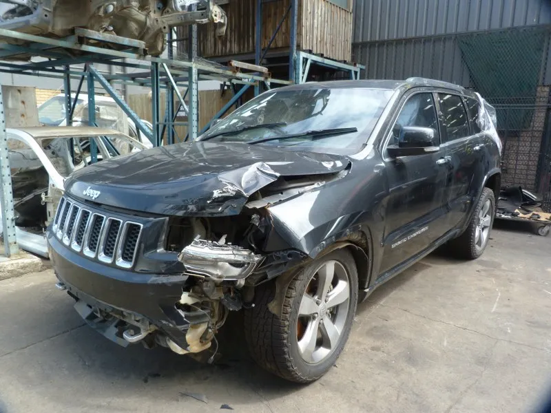 2017 Jeep Cherokee view 5