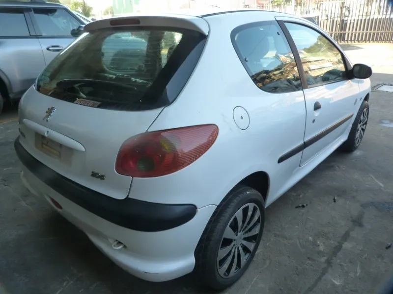 2006 Peugeot 206 10FS view 7