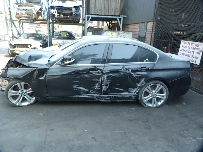 2012 BMW 3 Series N55 view 5