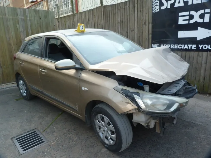 2016 Hyundai i20 G4LA view 5