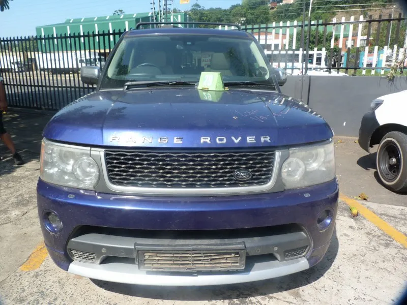 2011 Land Rover Range Rover Sport  view 2