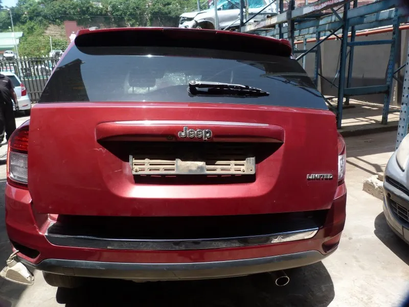 2014 Jeep Compass  view 6