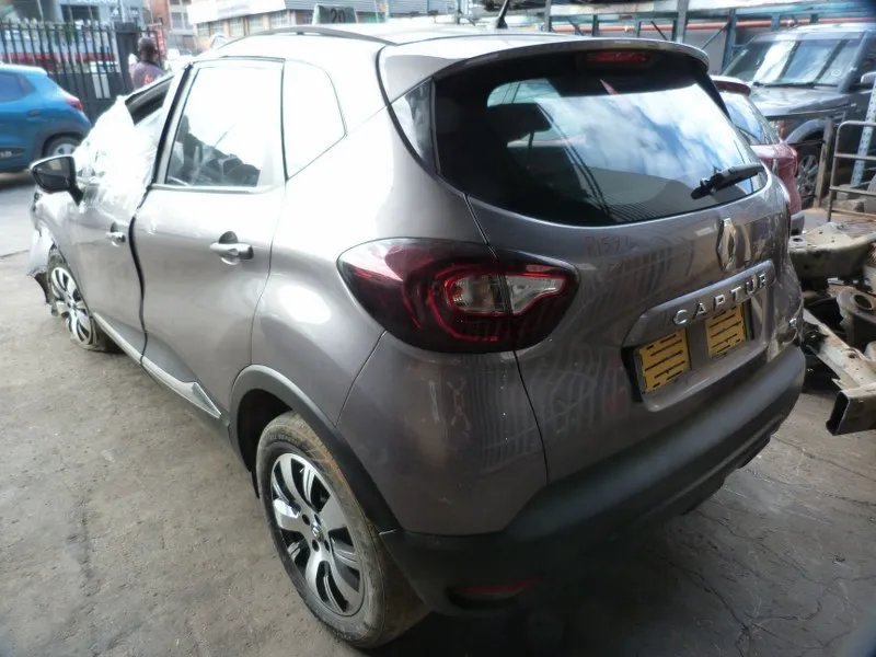 2019 Renault Captur  view 6