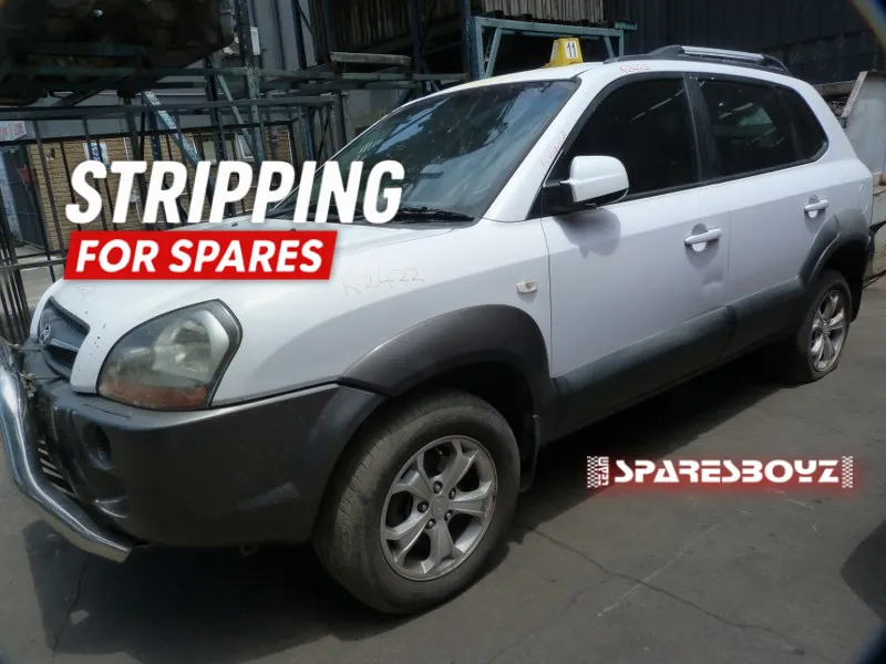 2009 Hyundai Tucson G4GC view 3