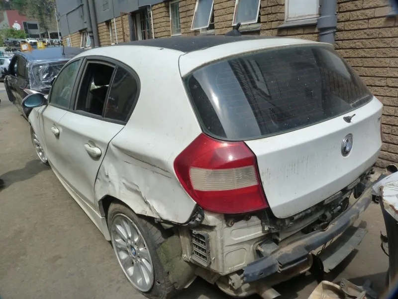 2006 BMW 1 Series view 4