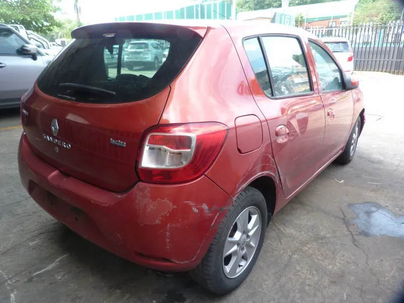 2014 Renault Sandero  view 7