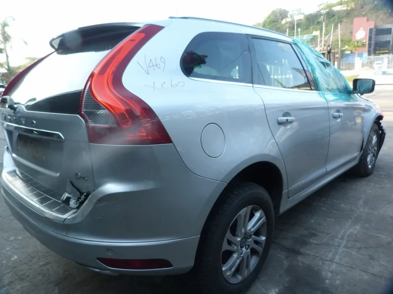 2016 Volvo XC60 thumbnail 7