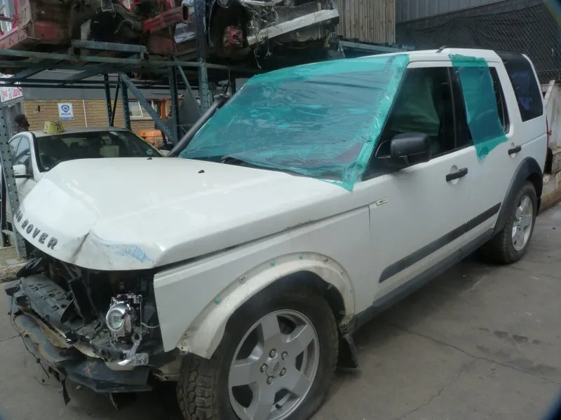 2006 Land Rover Discovery 3 TDV6 view 4