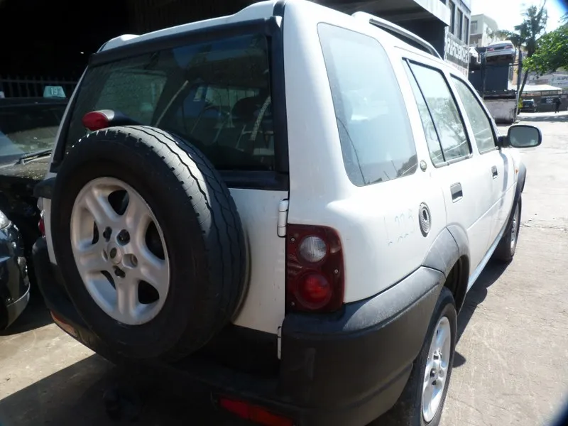 1998 Land Rover Freelander view 4