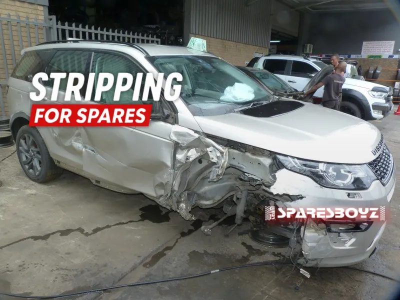 2017 Land Rover Discovery Sport  view 2