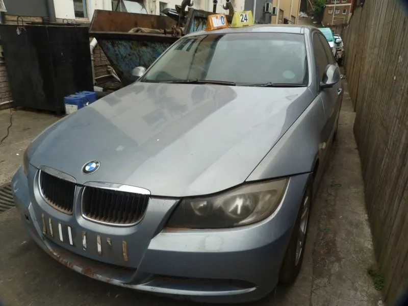 2007 BMW 3 Series N46 view 5