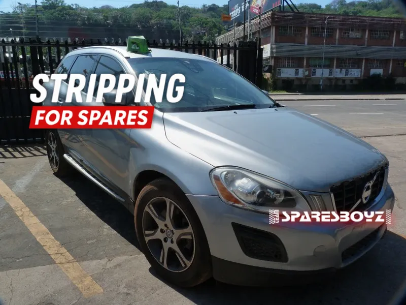 2013 Volvo XC60  view 3