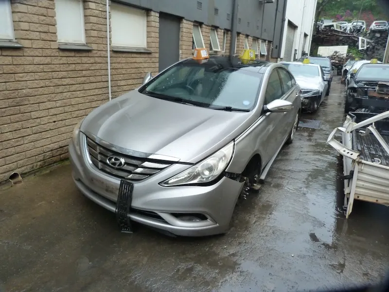 2012 Hyundai Sonata G4KE view 2