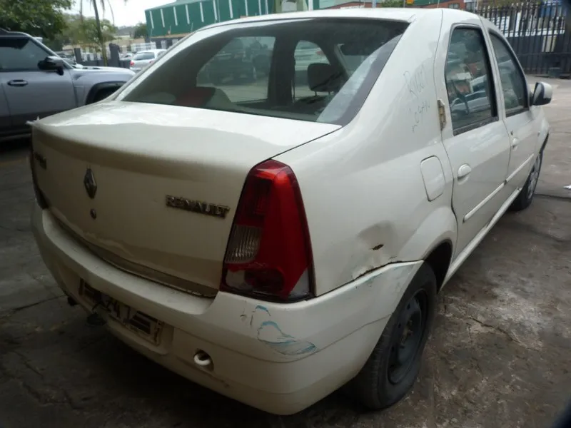 2010 Renault Logan K7M view 7