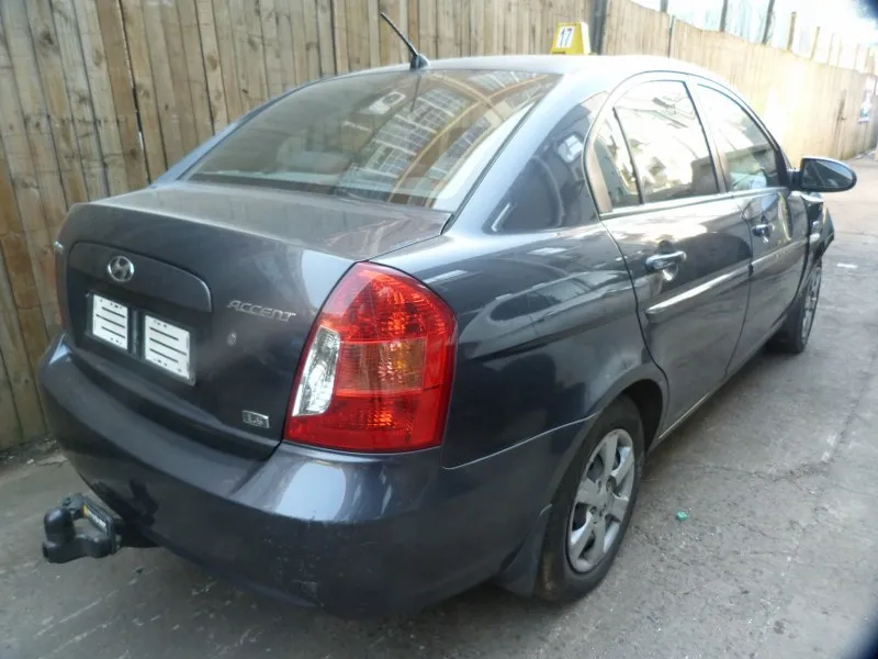 2007 Hyundai Accent G4ED view 6