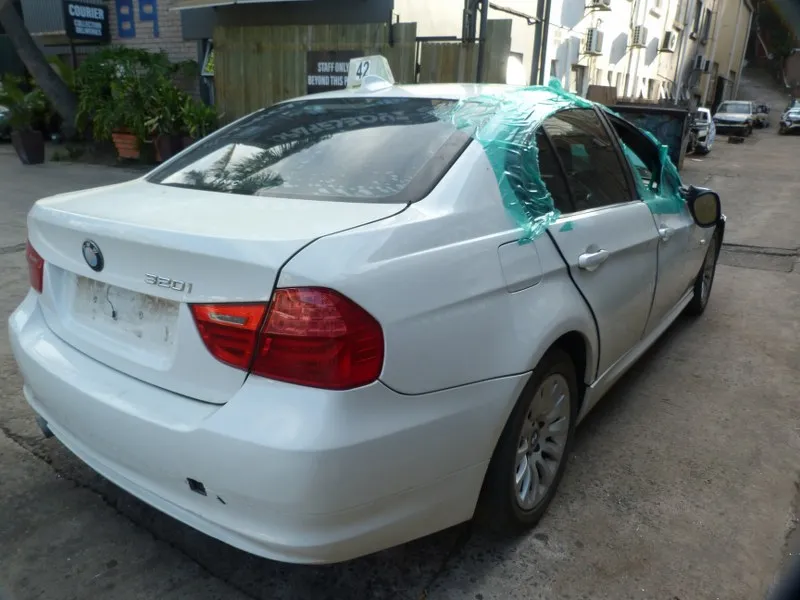 2009 BMW 3 Series N46N view 7