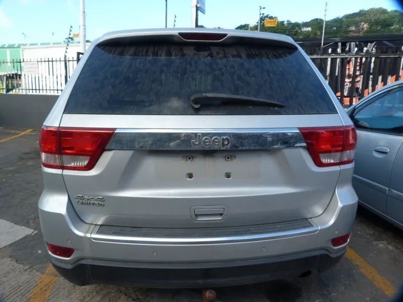 2013 Jeep Cherokee  view 5