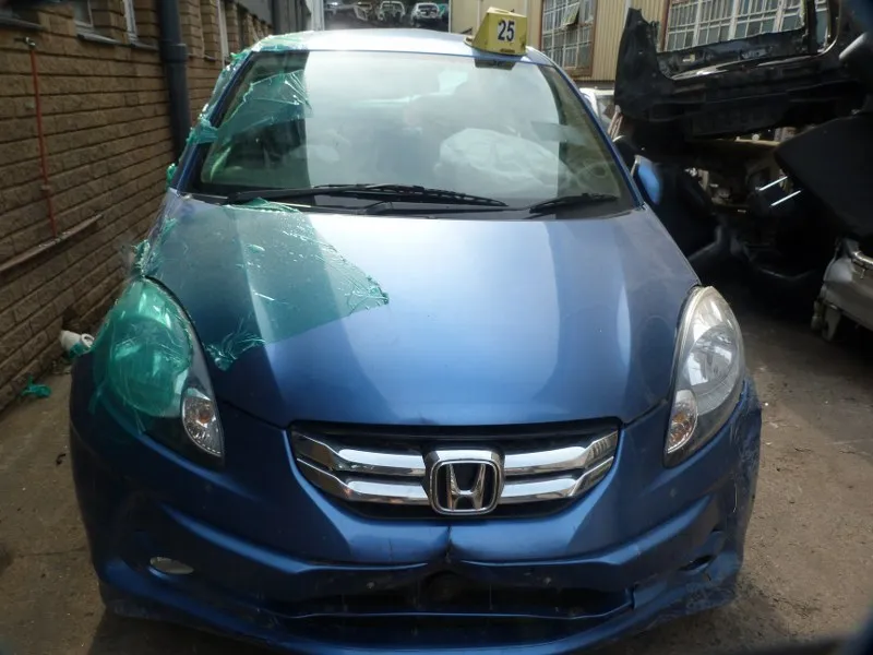2014 Honda Brio L12B3 view 2