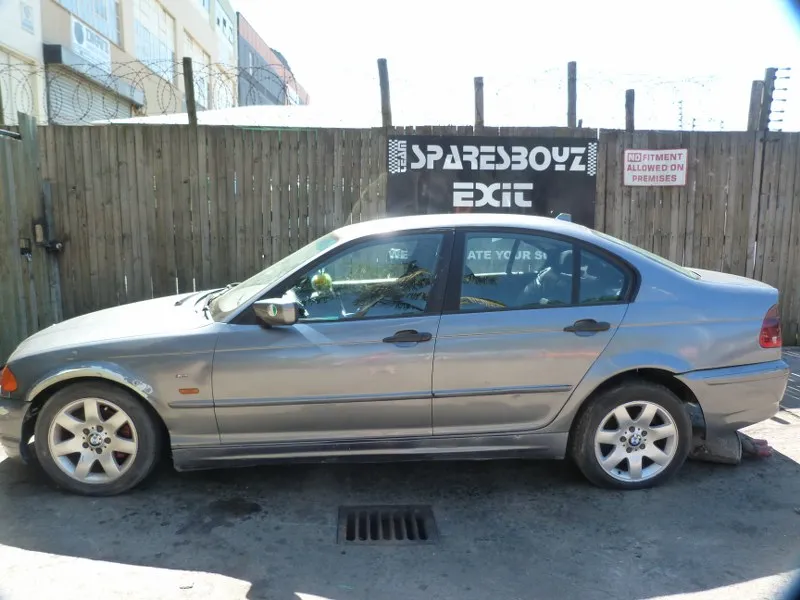 1998 BMW 3 Series M43 view 4