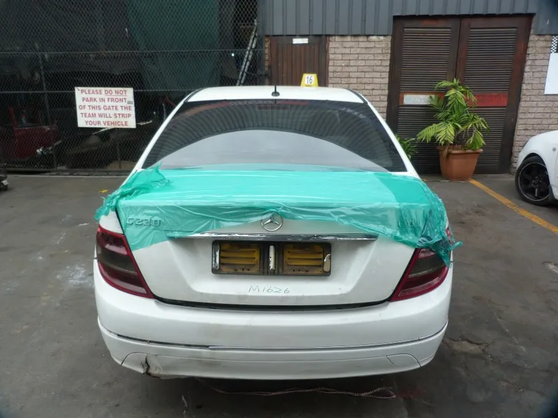 2007 Mercedes-Benz C-Class 646820 view 3