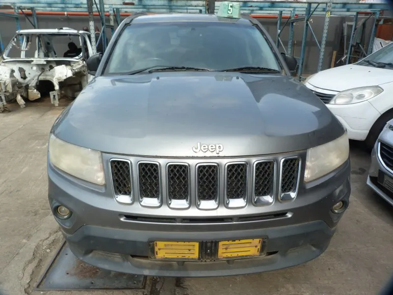 2011 Jeep Compass  view 2